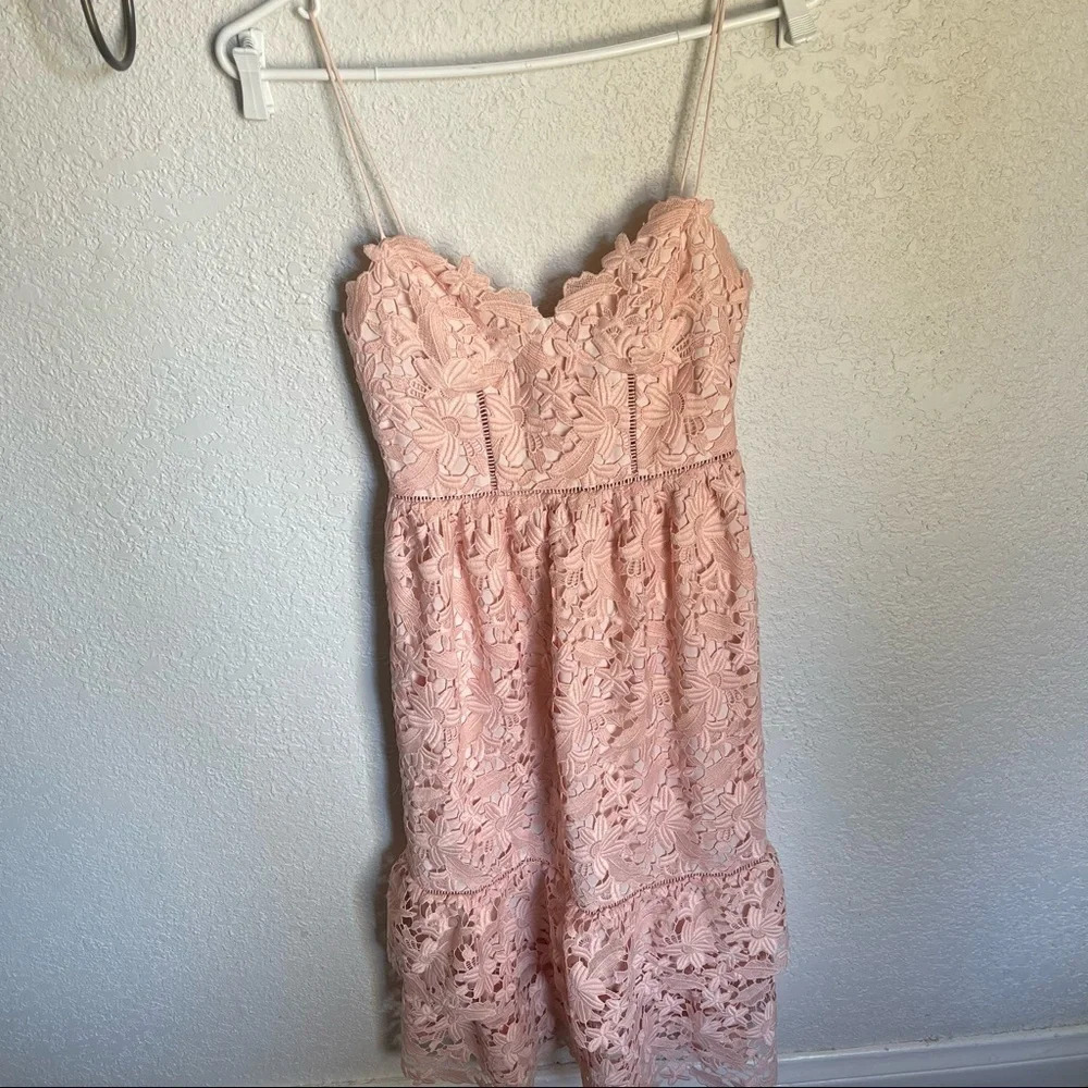 Club Monaco Nanhah Lace Dress - Picture 3 of 12